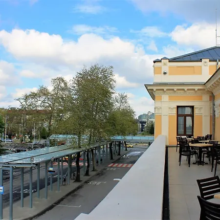 Station Hostel *